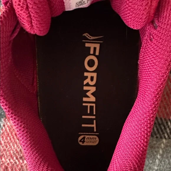 Saucony Peregrine Women's Trail Running Shoes in Pink - Picture 5 of 5